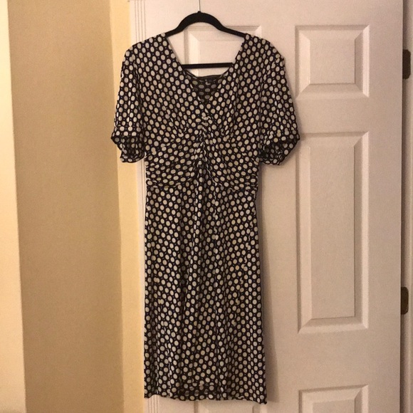 Dress. Banana Republic - Picture 2 of 3
